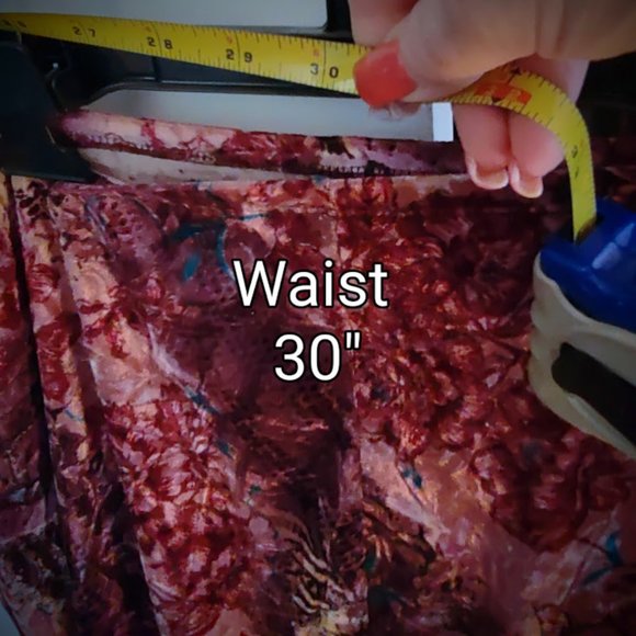 Ladies Purple Floral Gypsy Ruffle Skirt - Picture 10 of 13